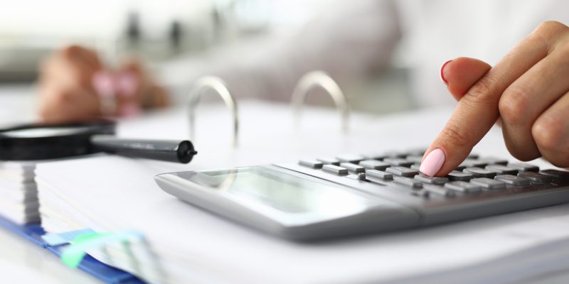 Three Benefits of a Payroll Specialist